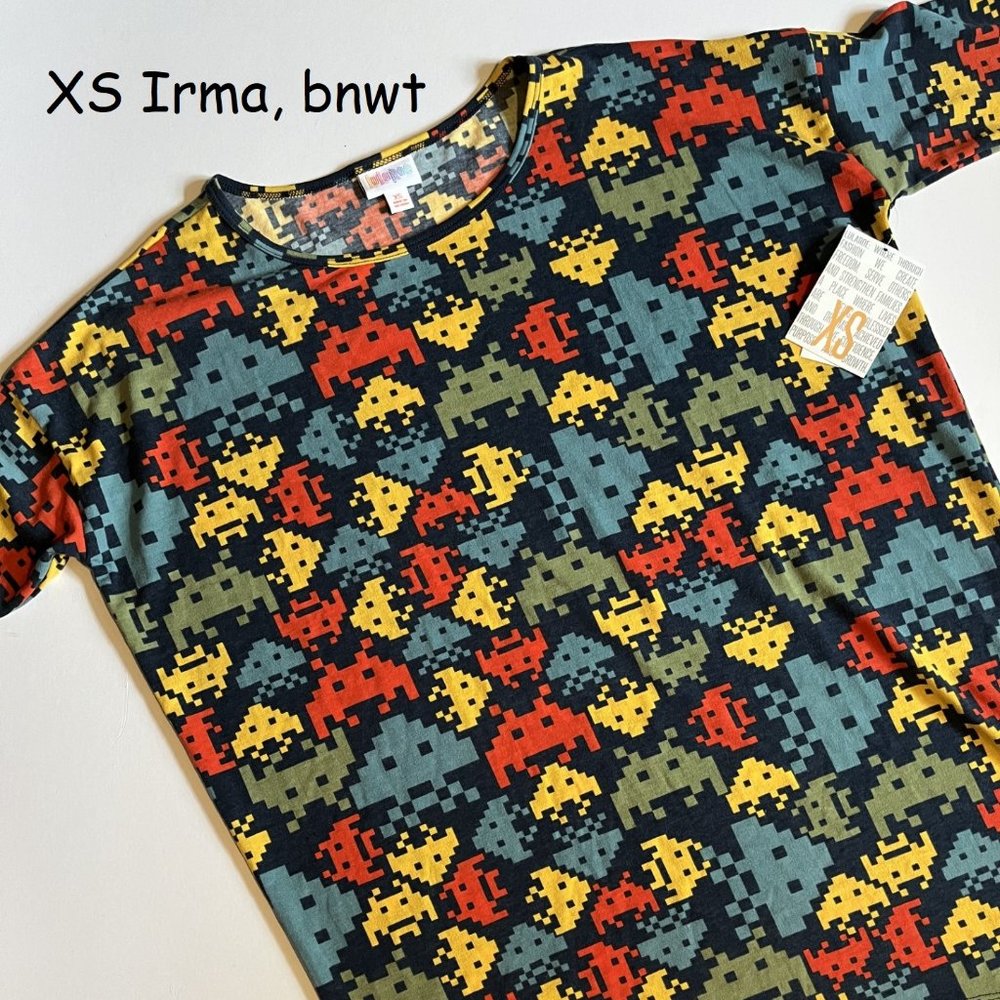 XS Lularoe Irma oversized tunic, space invaders
